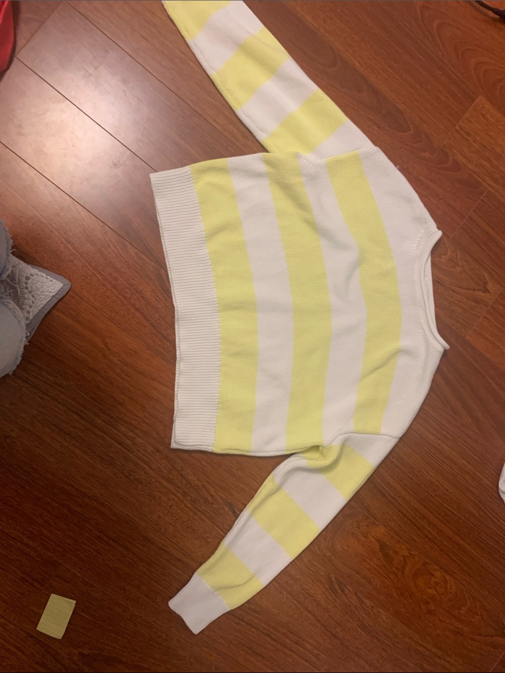 CeCe White Sweater with Pale Yellow Stripe